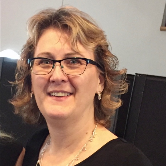 Meet your Posher, Kim - Picture 1 of 1